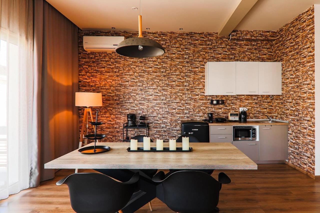 Superior One Luxury Apartments เทสซาโลนิกิ ภายนอก รูปภาพ